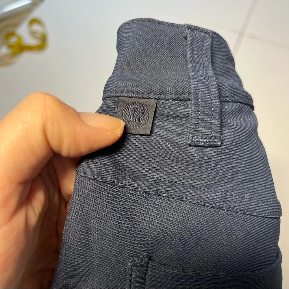 Lululemon Men’s 30 True Navy ABC Slim-Fit 5 Pocket Pant 30L Warpstreme Trousers
